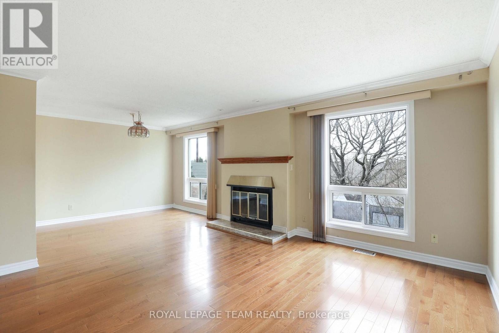 1136 Des Bouleaux Place, Ottawa, Ontario  K1C 5L1 - Photo 8 - X12965906