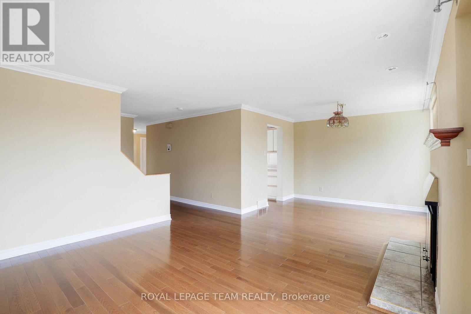 1136 Des Bouleaux Place, Ottawa, Ontario  K1C 5L1 - Photo 9 - X12965906