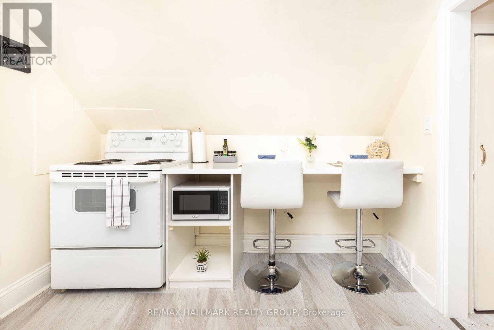 2 - 456 Bronson Avenue, Ottawa, Ontario  K1R 6J6 - Photo 5 - X12965940