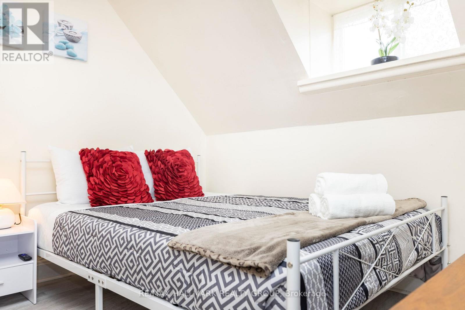 2 - 456 Bronson Avenue, Ottawa, Ontario  K1R 6J6 - Photo 7 - X12965940