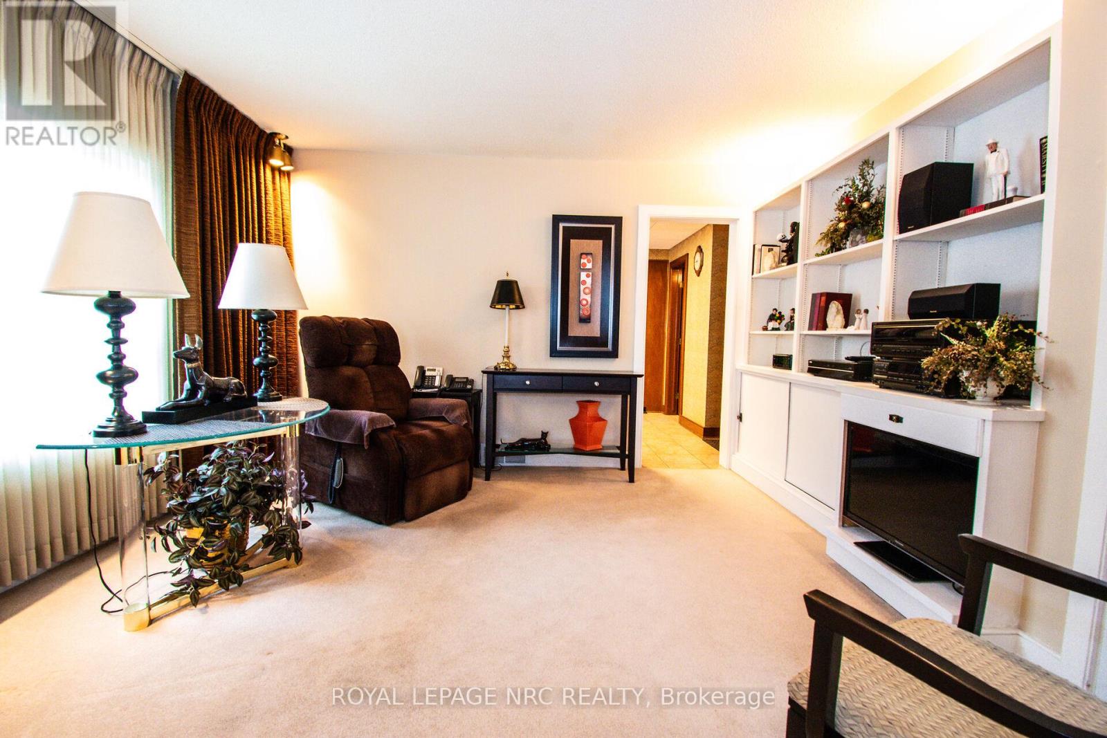 111 Lake Street, St. Catharines, Ontario  L2R 5X7 - Photo 10 - X12965672