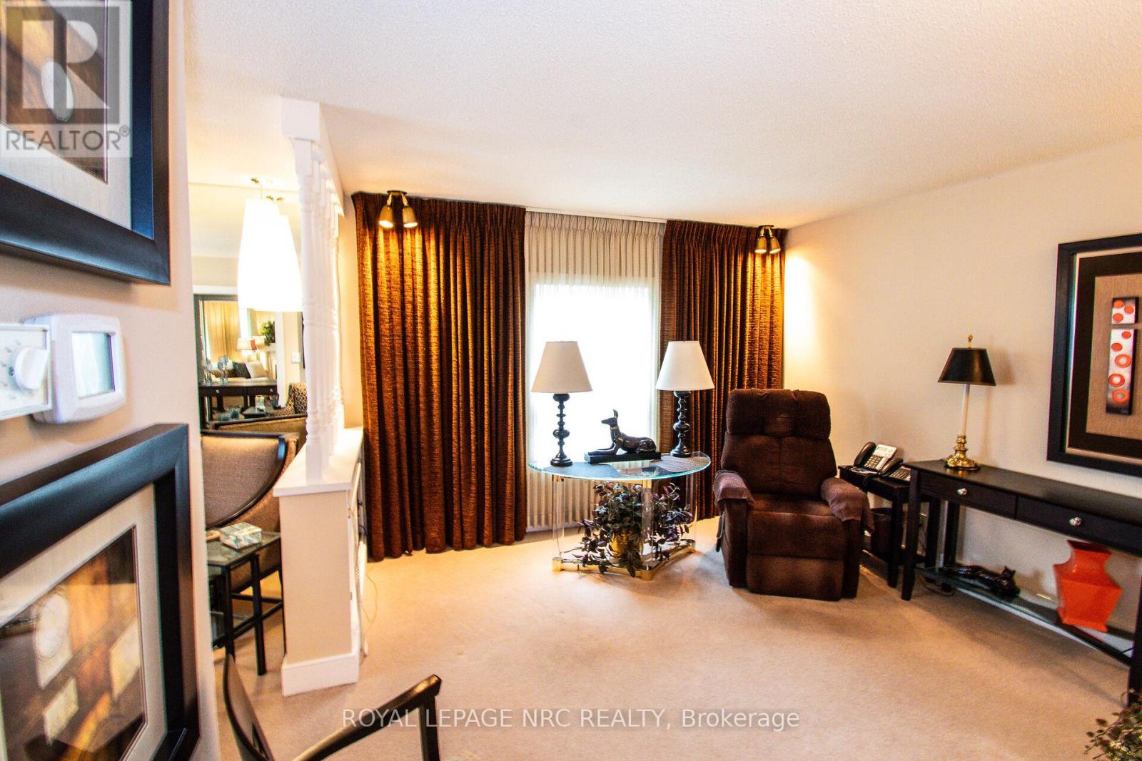 111 Lake Street, St. Catharines, Ontario  L2R 5X7 - Photo 12 - X12965672