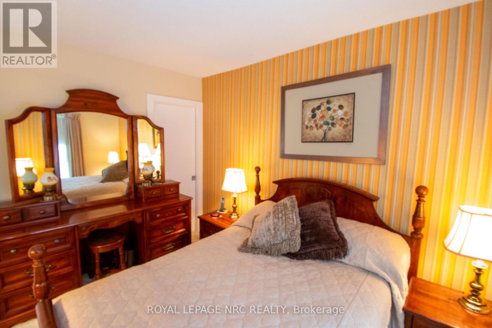 111 Lake Street, St. Catharines, Ontario  L2R 5X7 - Photo 33 - X12965672