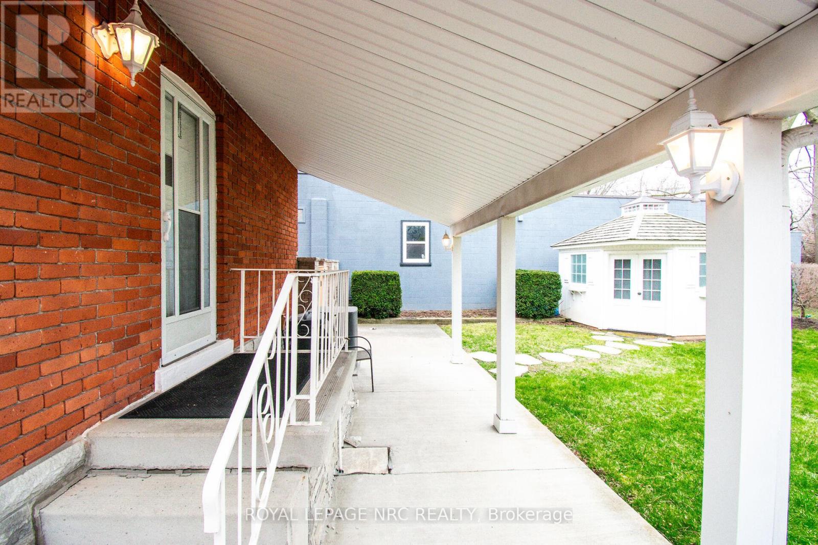 111 Lake Street, St. Catharines, Ontario  L2R 5X7 - Photo 45 - X12965672