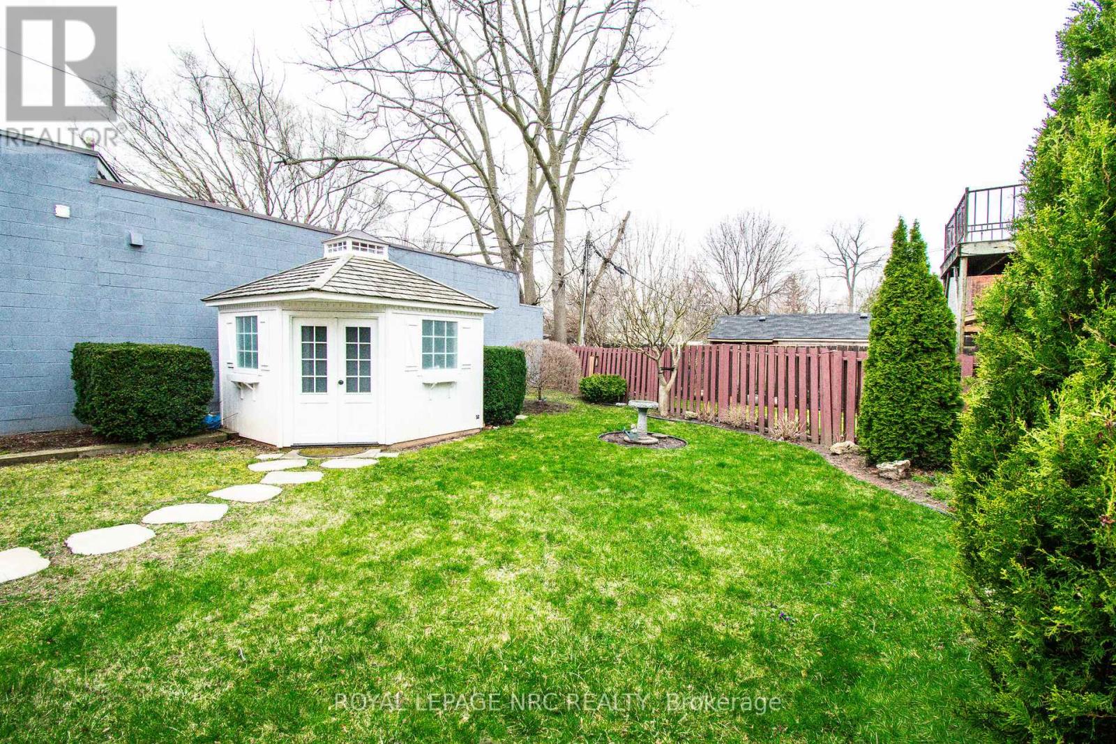 111 Lake Street, St. Catharines, Ontario  L2R 5X7 - Photo 46 - X12965672