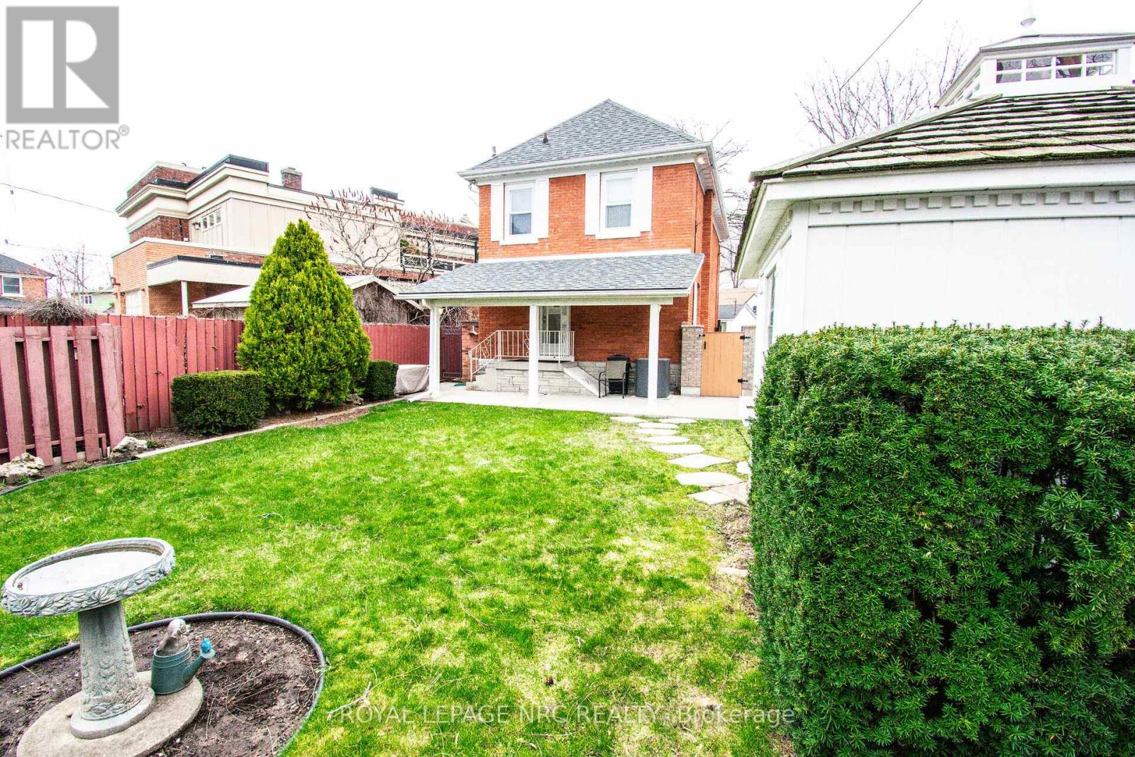 111 Lake Street, St. Catharines, Ontario  L2R 5X7 - Photo 48 - X12965672