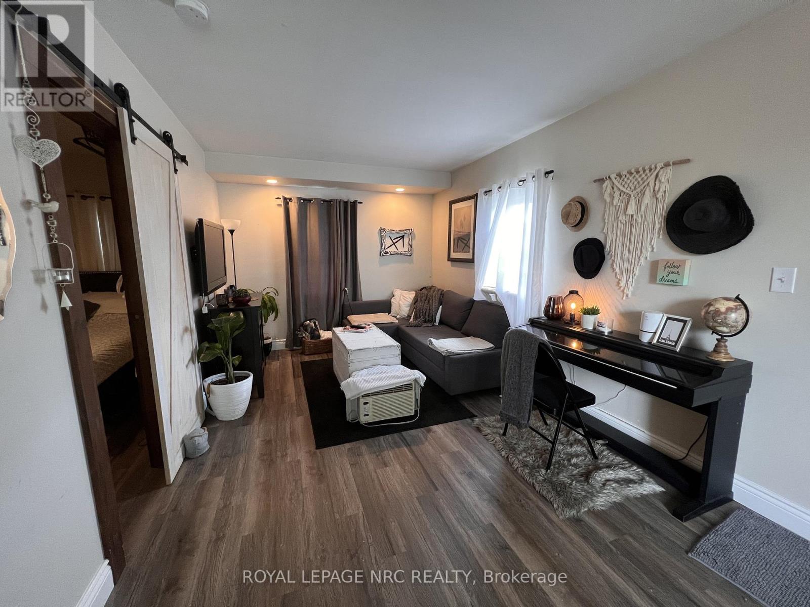 608 King Street, Port Colborne, Ontario  L3K 4H7 - Photo 16 - X12965704