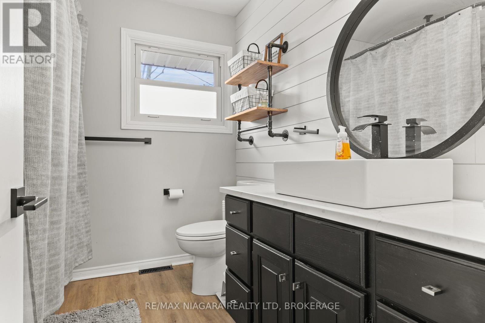 8739 Champlain Drive, Niagara Falls, Ontario  L2G 6Y8 - Photo 13 - X12965868