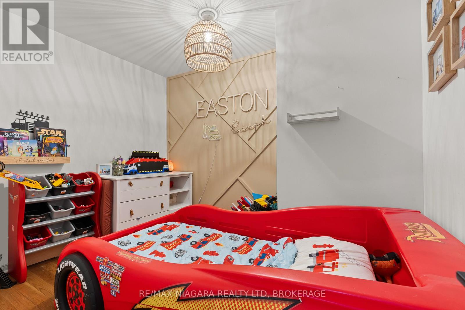 8739 Champlain Drive, Niagara Falls, Ontario  L2G 6Y8 - Photo 14 - X12965868