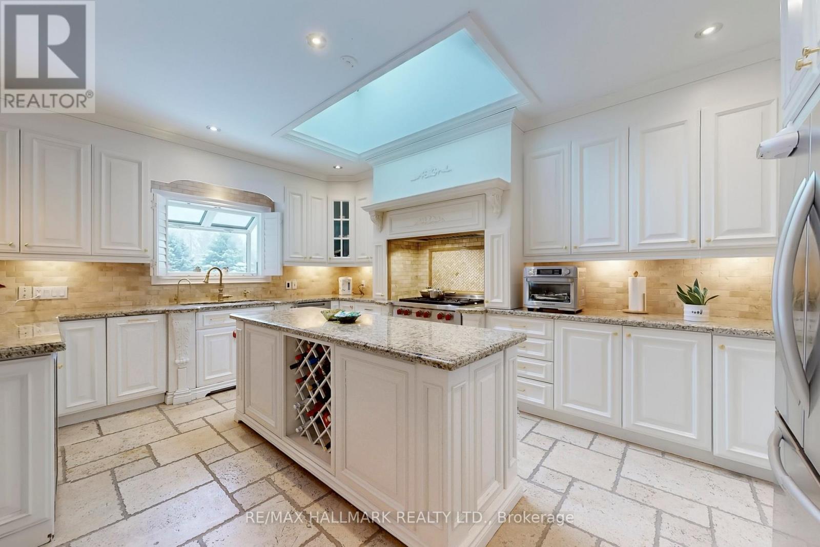 14 Robert Gray Road, Whitchurch-Stouffville, Ontario  L4A 1M4 - Photo 8 - N12960760