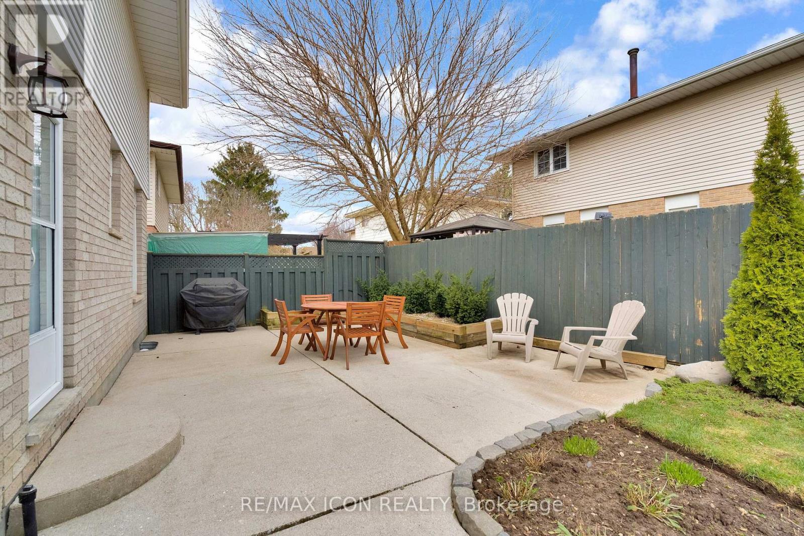 82 Bloomsbury Court, London East, Ontario  N5V 3N8 - Photo 37 - X12963166