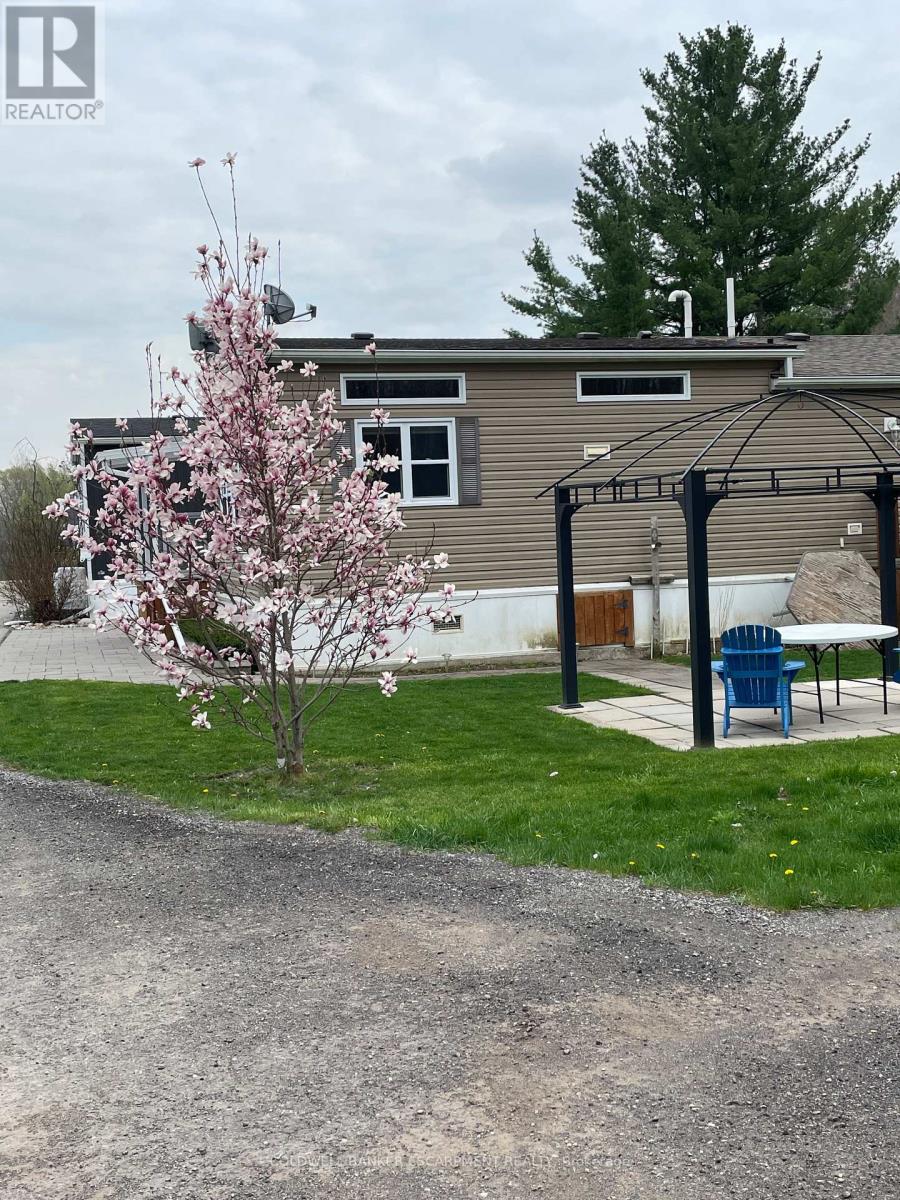 19 Cedar St. - 4449 Milburough Line, Burlington, Ontario  L7P 0C5 - Photo 4 - W11963235