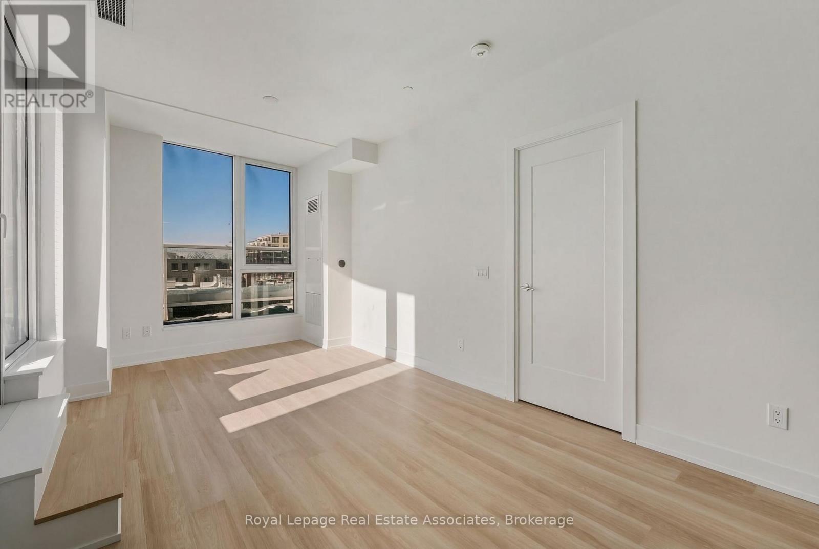 512 - 25 Cordova Avenue, Toronto, Ontario  M9A 0E5 - Photo 9 - W12743358