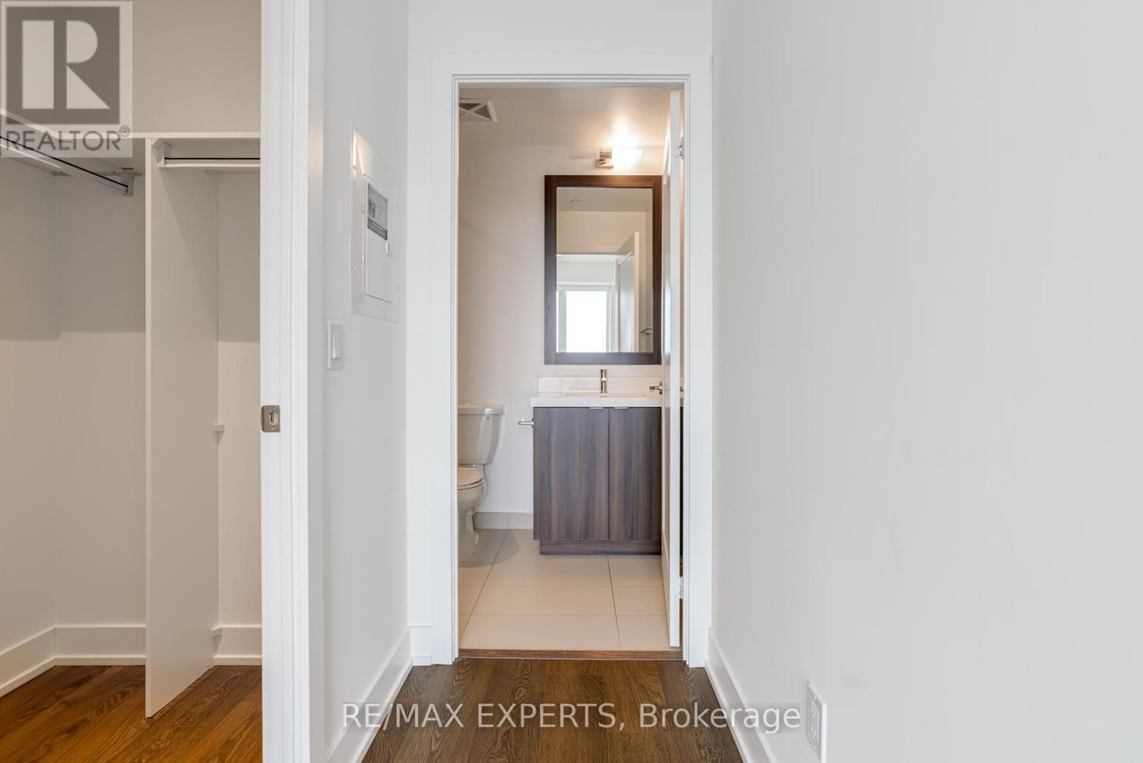 4402 - 7 Mabelle Avenue, Toronto, Ontario  M9A 4X7 - Photo 35 - W12940360