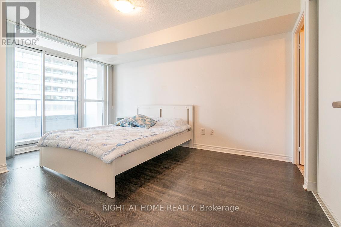 512 - 35 Hollywood Avenue, Toronto, Ontario  M2N 0A9 - Photo 16 - C12965656