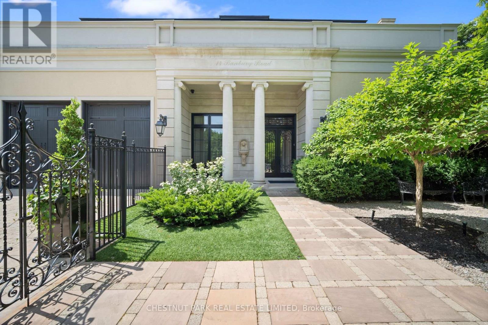 14 Banbury Road, Toronto, Ontario  M3B 2K4 - Photo 1 - C12965706