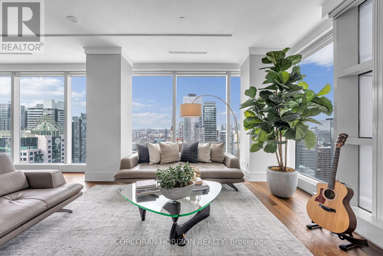 3303 - 183 Wellington Street W, Toronto, Ontario  M5V 0A1 - Photo 16 - C12965744