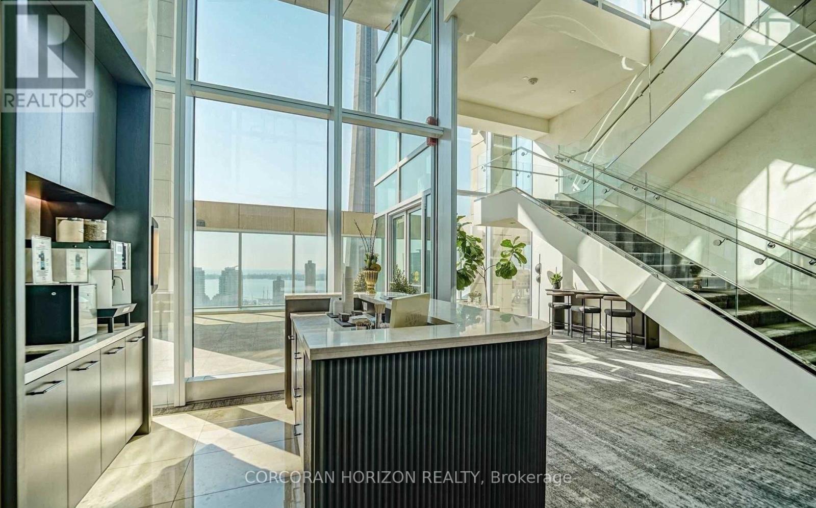 3303 - 183 Wellington Street W, Toronto, Ontario  M5V 0A1 - Photo 49 - C12965744