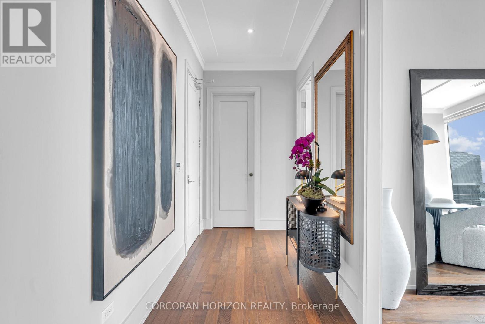 3303 - 183 Wellington Street W, Toronto, Ontario  M5V 0A1 - Photo 5 - C12965744