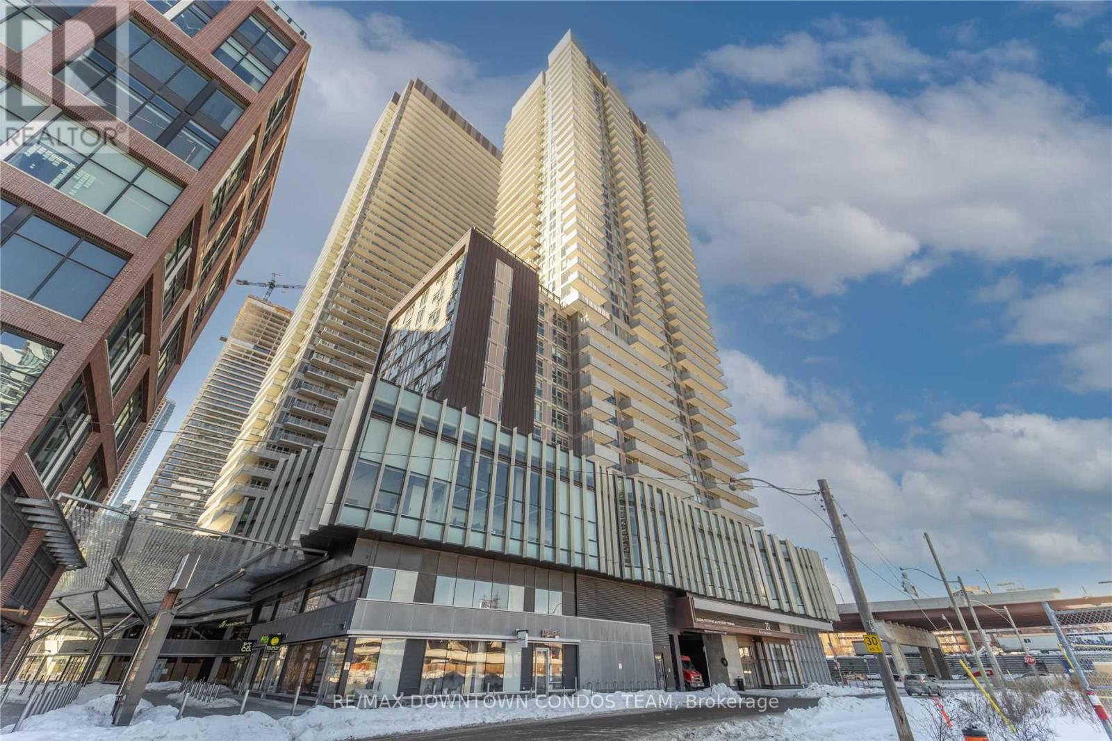 812 - 20 Richardson Street, Toronto, Ontario  M5A 4J9 - Photo 2 - C12965844