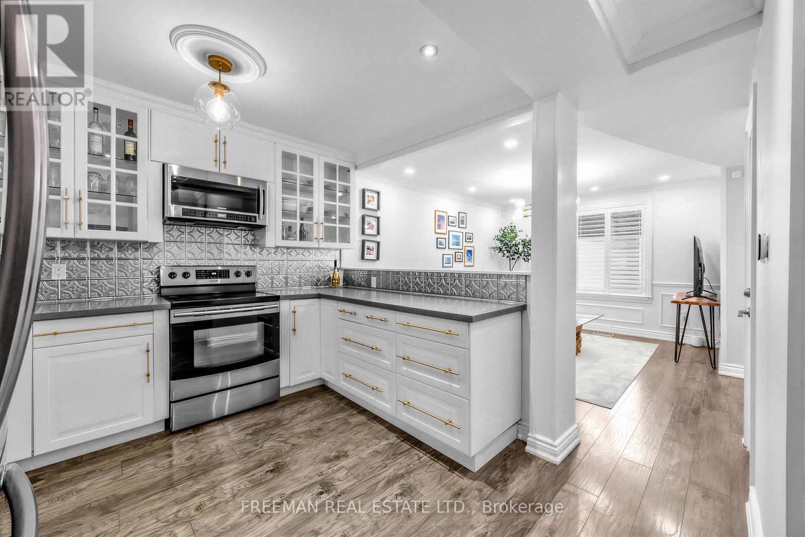 623 Dupont Street, Toronto, Ontario  M6G 1Z3 - Photo 12 - C12965936