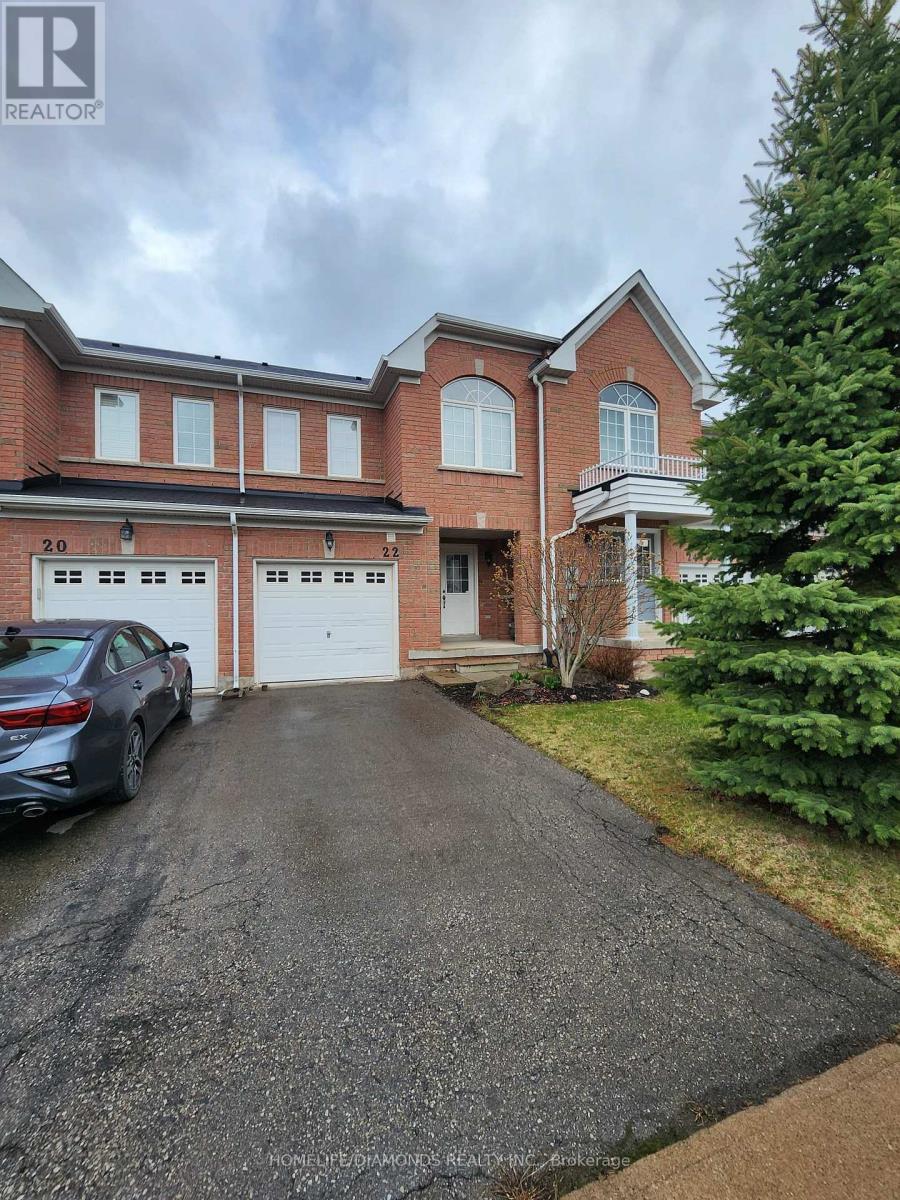 22 Colonel Lyall Street, St. Catharines, Ontario  L2P 0B3 - Photo 2 - X12919362