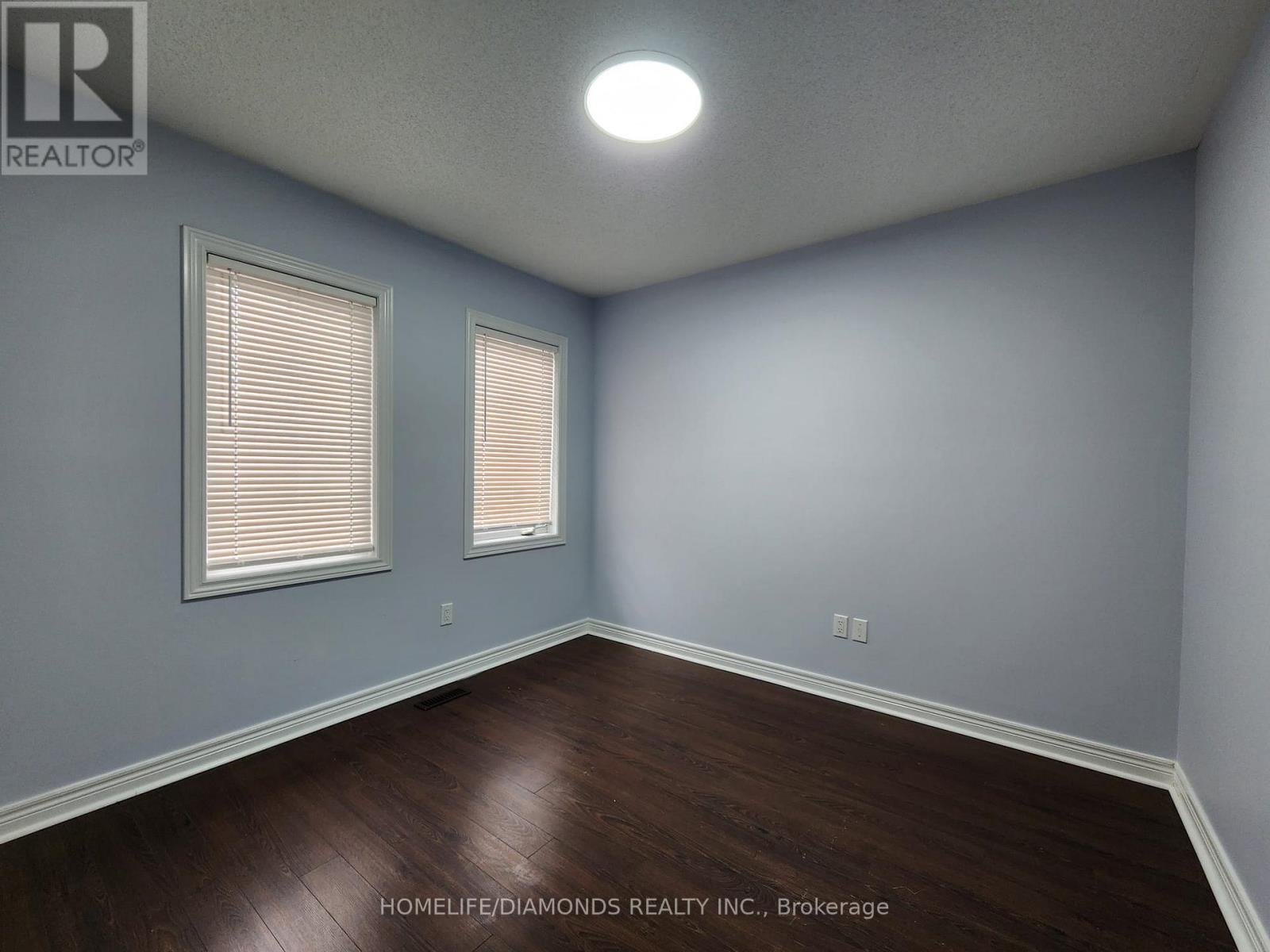 22 Colonel Lyall Street, St. Catharines, Ontario  L2P 0B3 - Photo 15 - X12919362