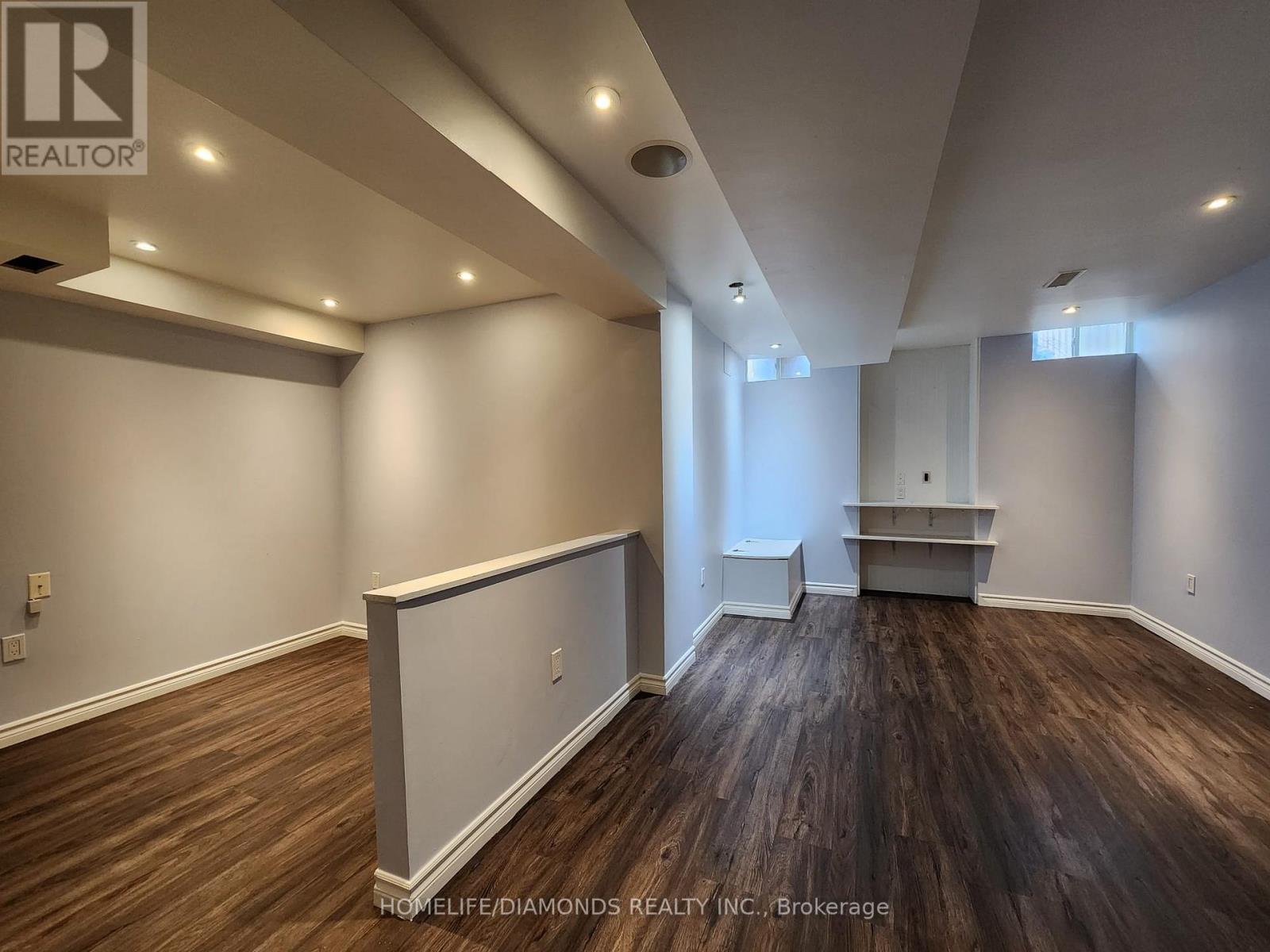 22 Colonel Lyall Street, St. Catharines, Ontario  L2P 0B3 - Photo 10 - X12919362