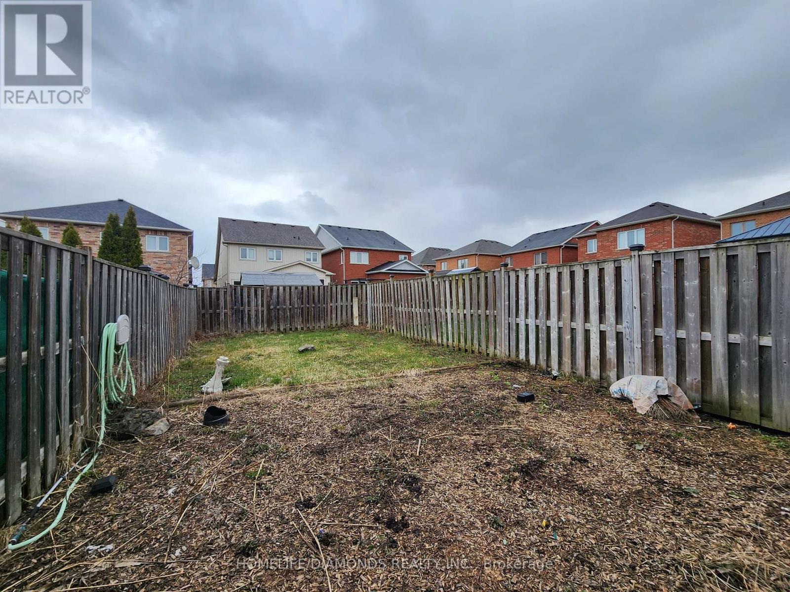 22 Colonel Lyall Street, St. Catharines, Ontario  L2P 0B3 - Photo 21 - X12919362