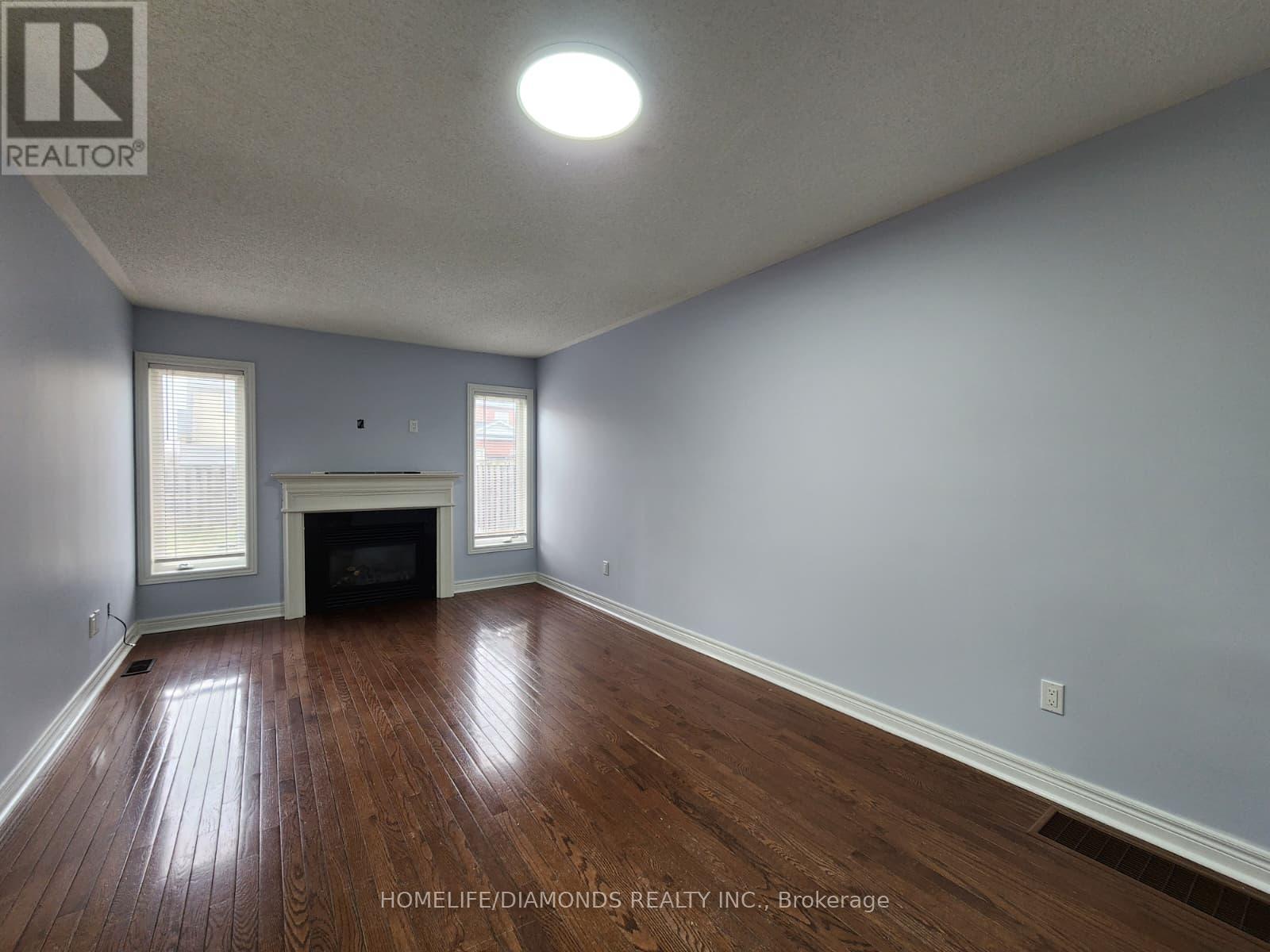 22 Colonel Lyall Street, St. Catharines, Ontario  L2P 0B3 - Photo 9 - X12919362