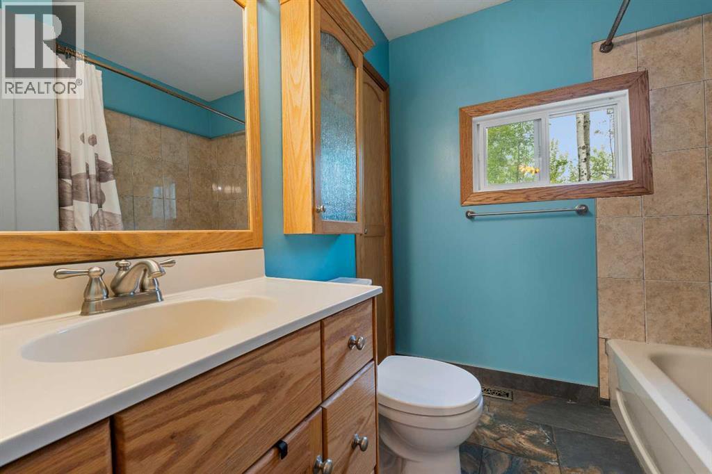 51 Lightning Bay, Rural Barrhead No. 11, Alberta  T7N 1N3 - Photo 19 - A2295212