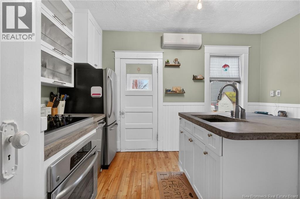 425 Lutz Street, Moncton, New Brunswick  E1C 5H2 - Photo 6 - NB136618