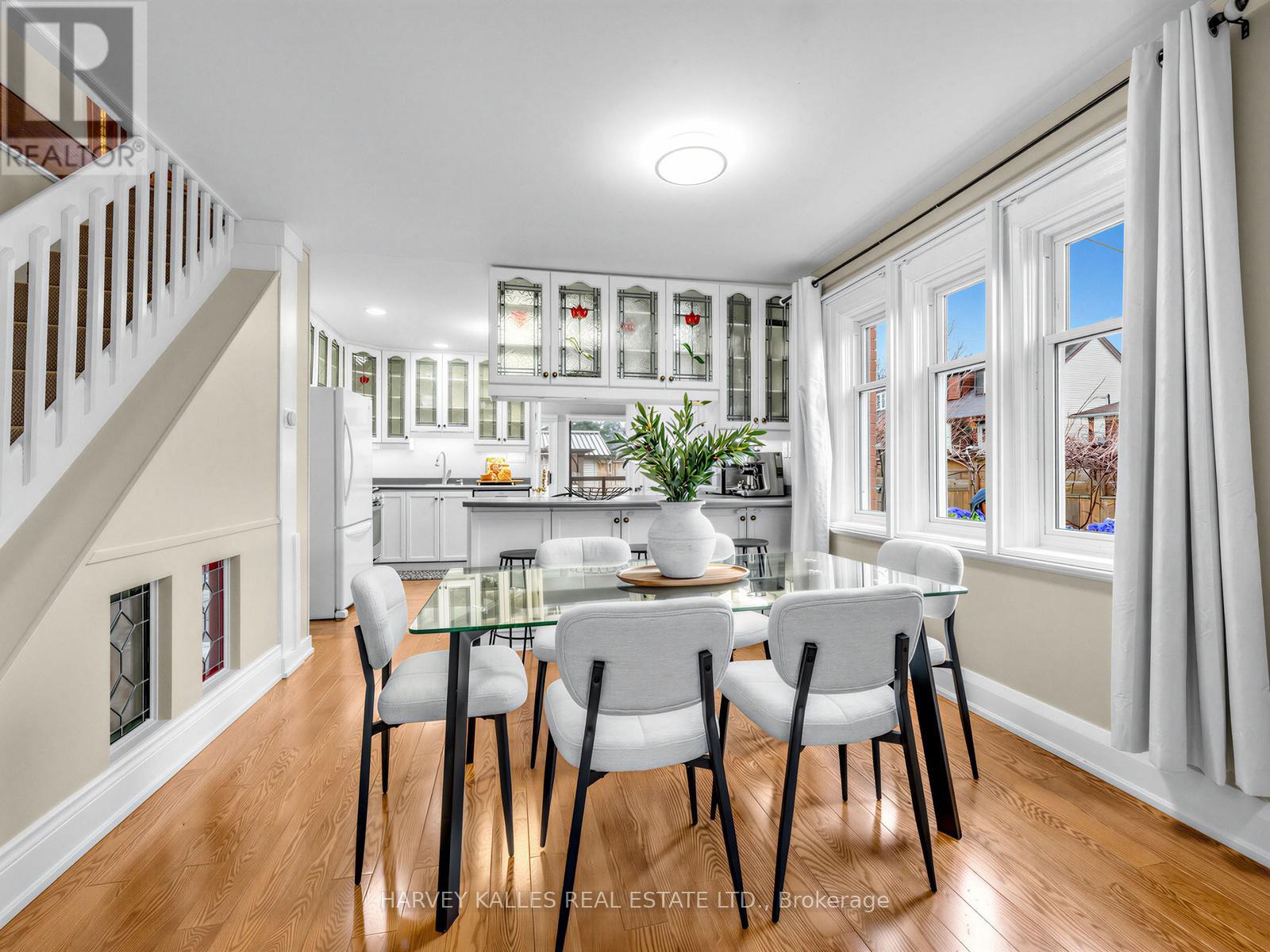 71 Dentonia Park Avenue, Toronto, Ontario  M4C 1X1 - Photo 10 - E12965640