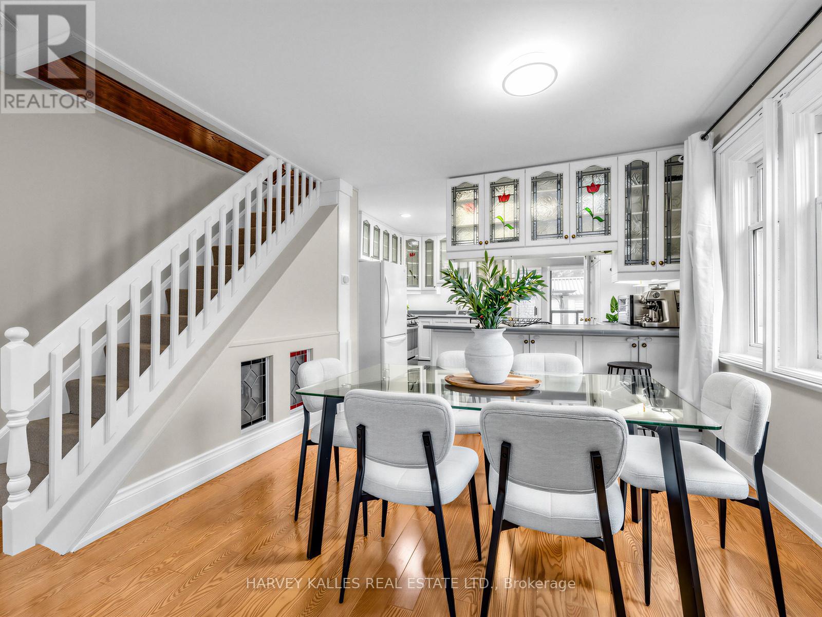 71 Dentonia Park Avenue, Toronto, Ontario  M4C 1X1 - Photo 11 - E12965640