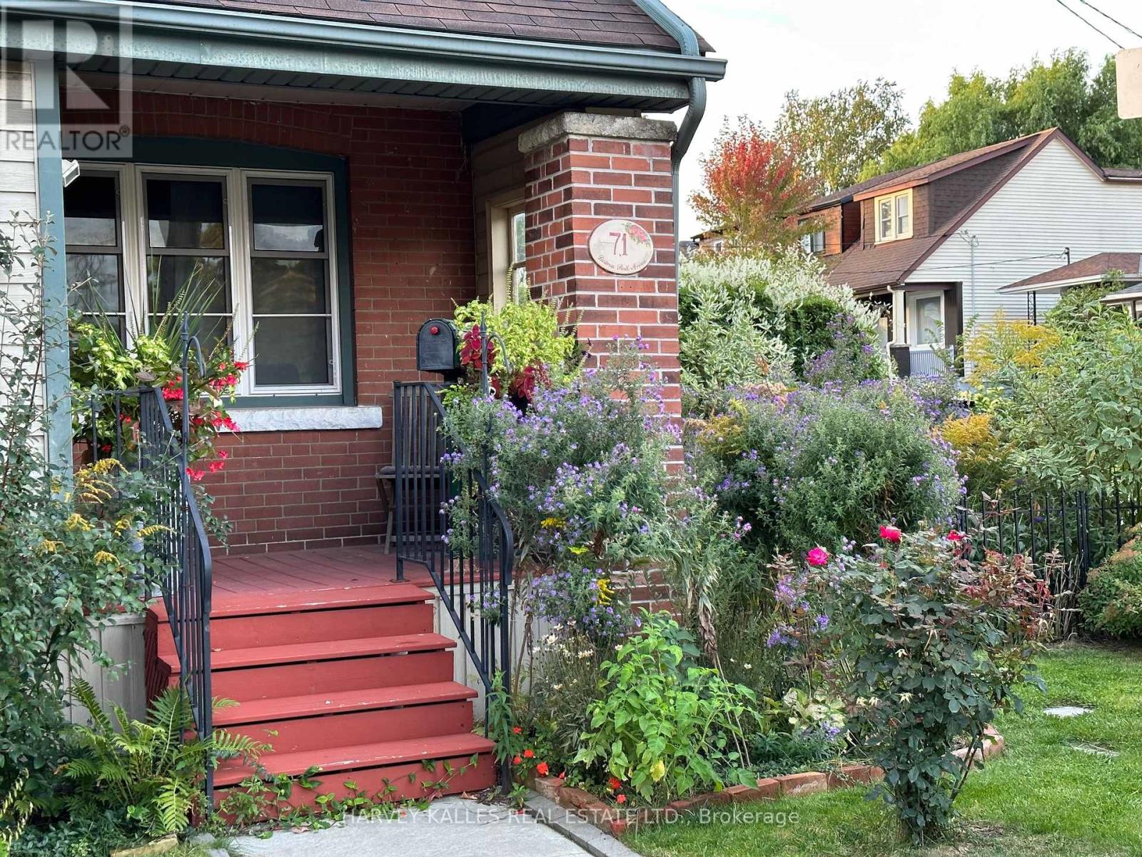 71 Dentonia Park Avenue, Toronto, Ontario  M4C 1X1 - Photo 35 - E12965640