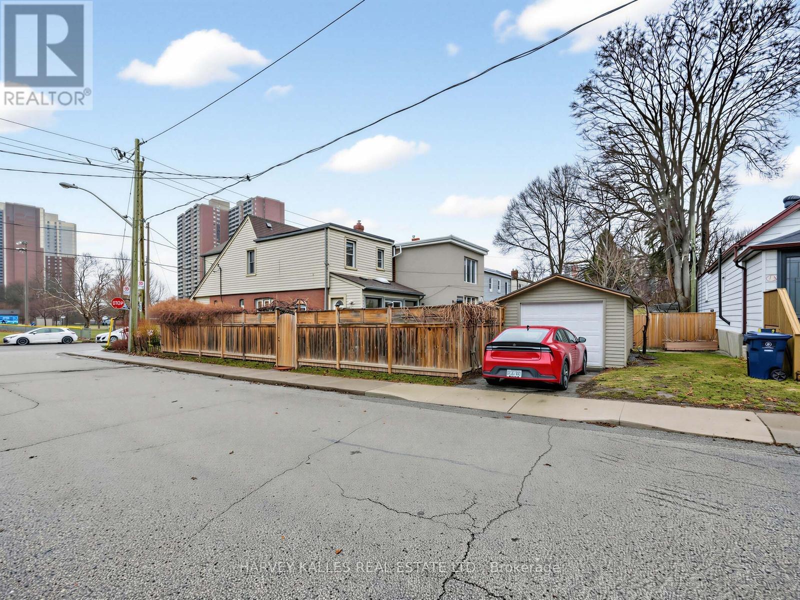 71 Dentonia Park Avenue, Toronto, Ontario  M4C 1X1 - Photo 36 - E12965640