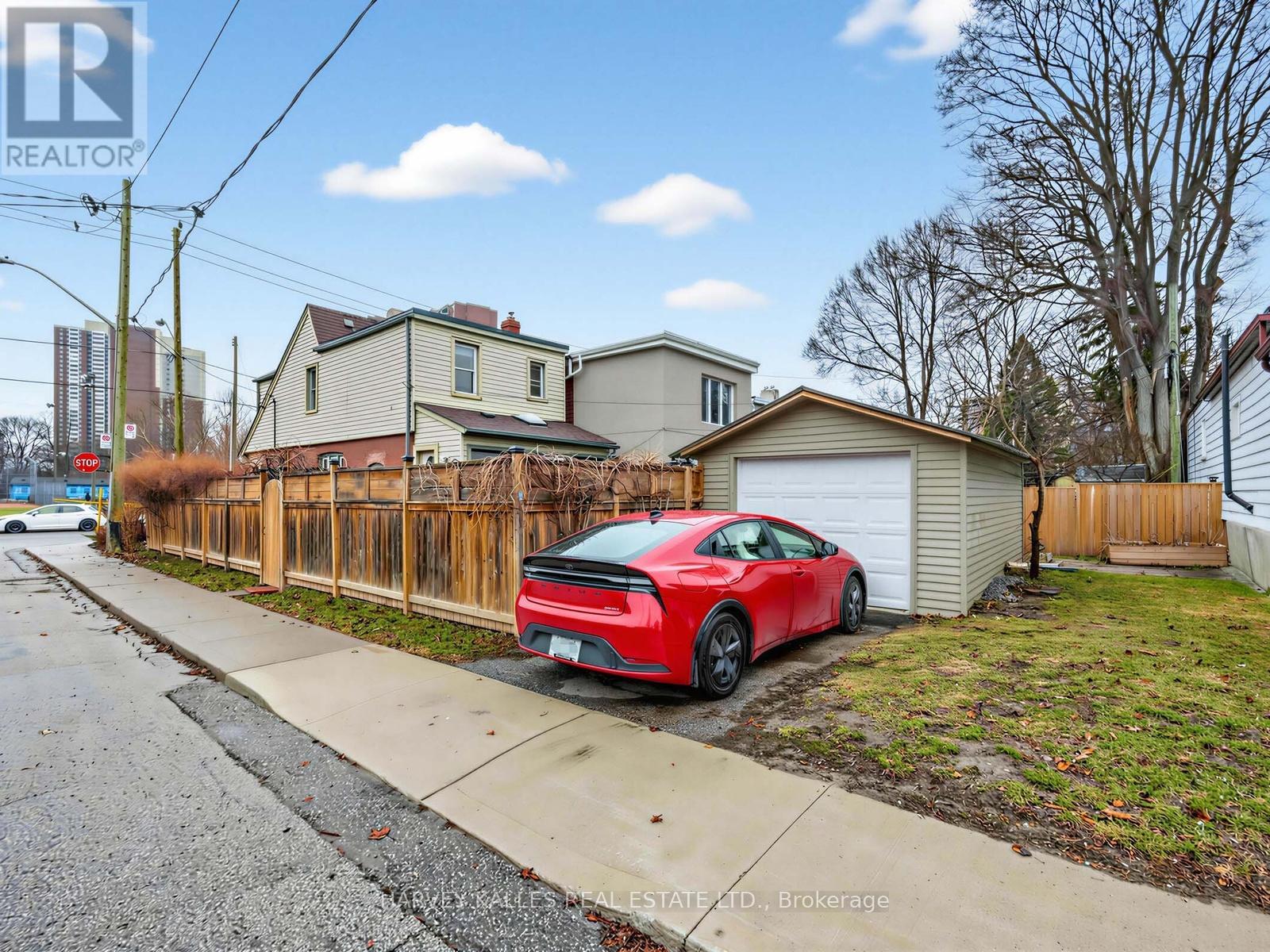 71 Dentonia Park Avenue, Toronto, Ontario  M4C 1X1 - Photo 37 - E12965640