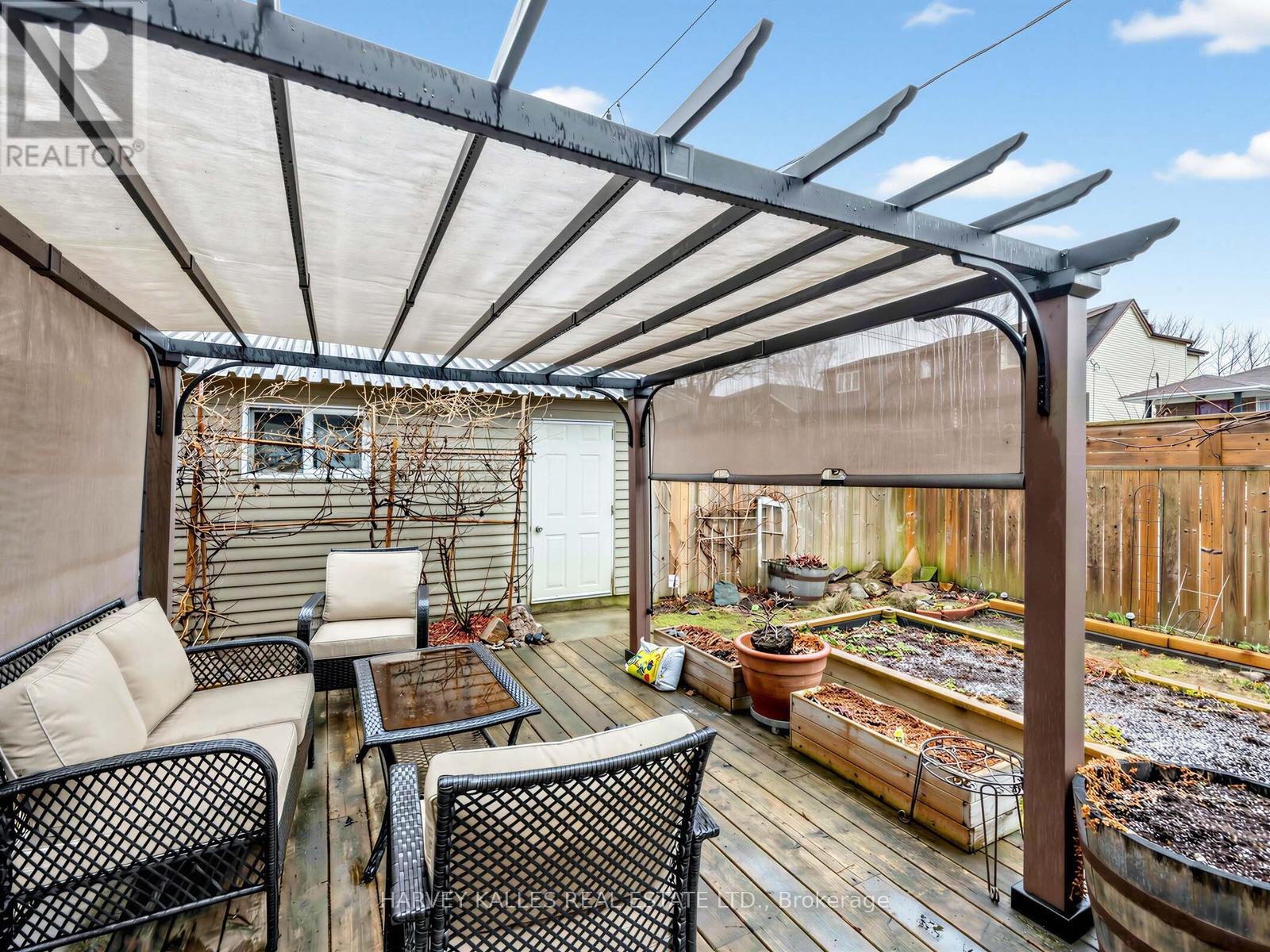 71 Dentonia Park Avenue, Toronto, Ontario  M4C 1X1 - Photo 40 - E12965640