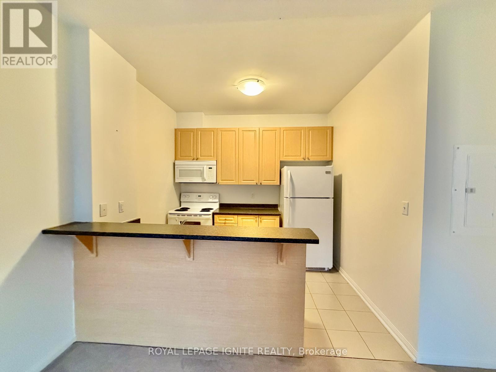 211 - 5 Sidney Lane, Clarington, Ontario  L1C 0N6 - Photo 10 - E12965684