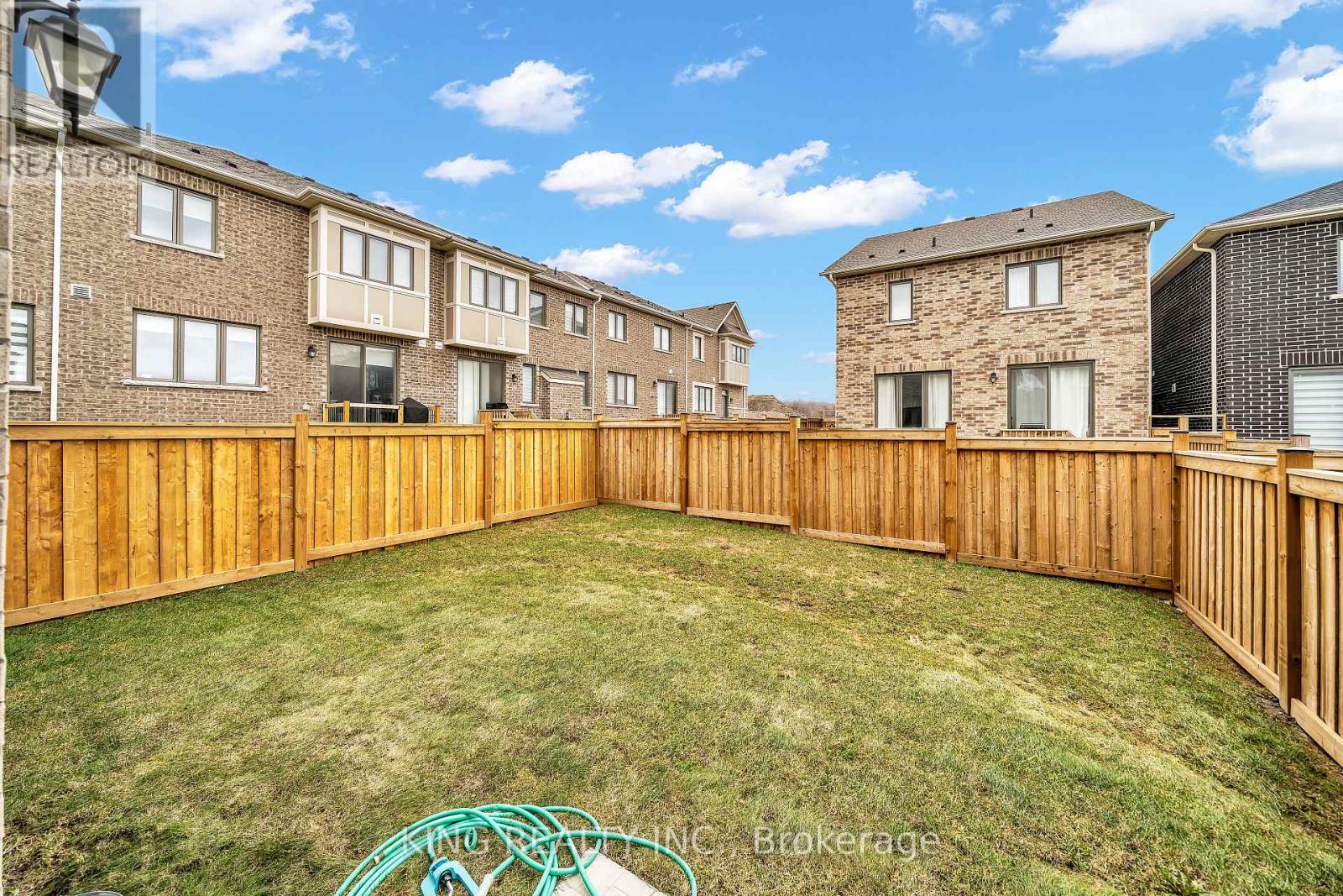 1432 Waterthrush Lane, Pickering, Ontario  L1X 0M9 - Photo 4 - E12965768