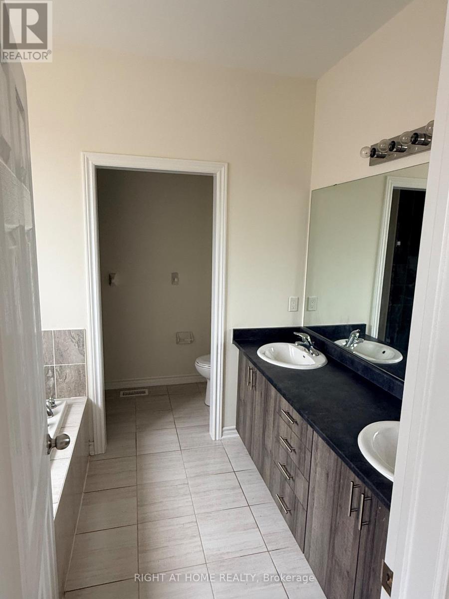 31 Hickling Lane, Ajax, Ontario  L1T 0P9 - Photo 13 - E12965802