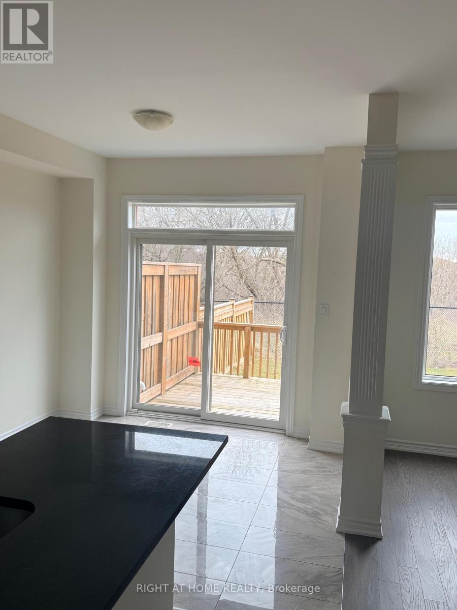 31 Hickling Lane, Ajax, Ontario  L1T 0P9 - Photo 18 - E12965802