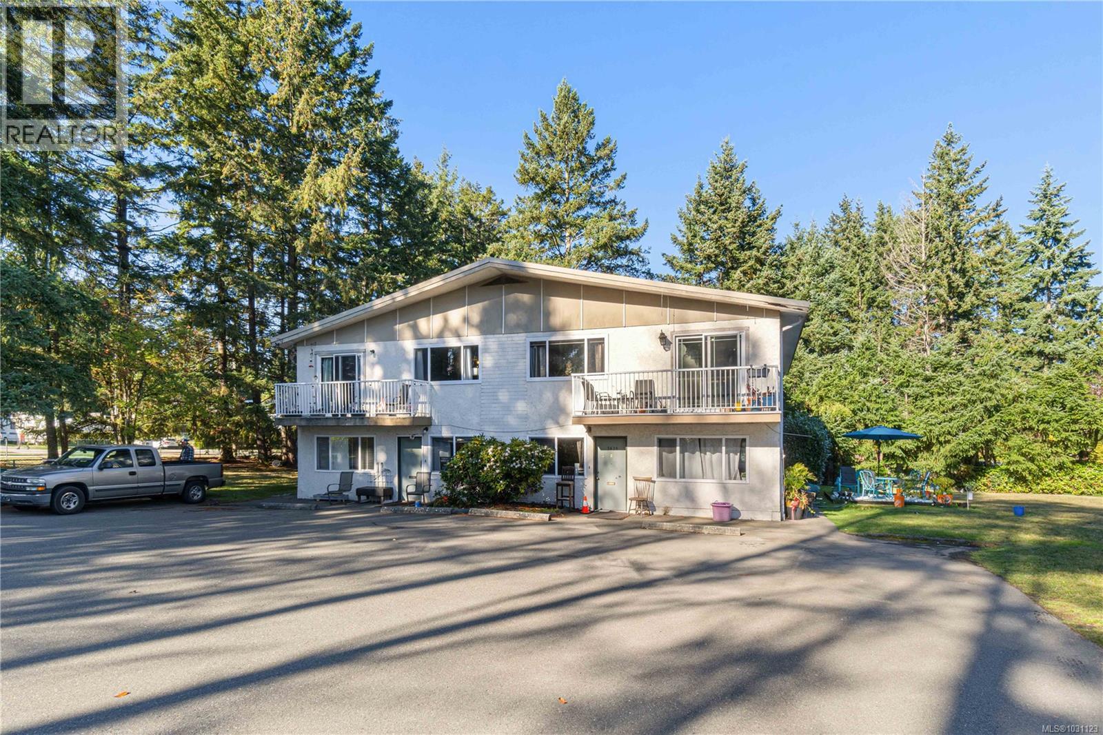5430/5432 Bergen Op Zoom Dr, Nanaimo, British Columbia  V9T 2M2 - Photo 1 - 1031123