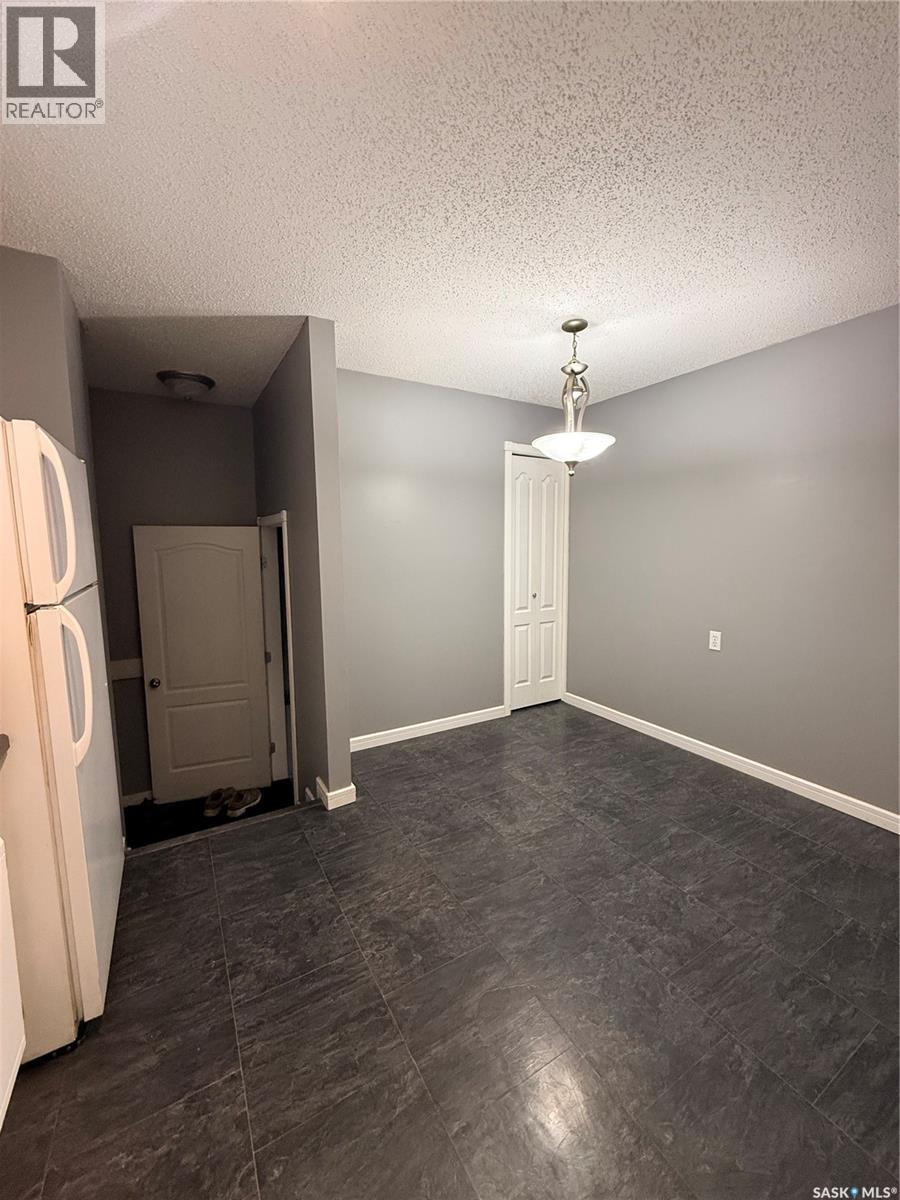 3214 33rd Street W, Saskatoon, Saskatchewan  S7L 6K3 - Photo 7 - SK032142