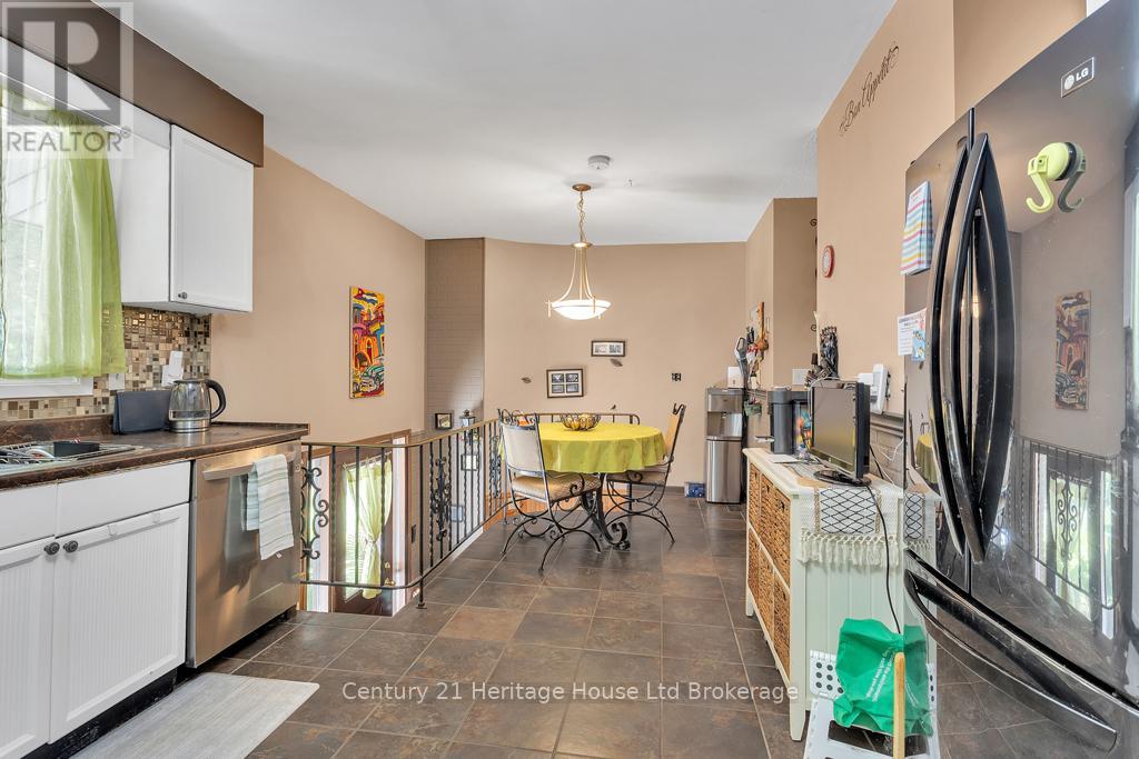 841 2nd Concession Road, Norfolk, Ontario  N4G 4G7 - Photo 11 - X12731048