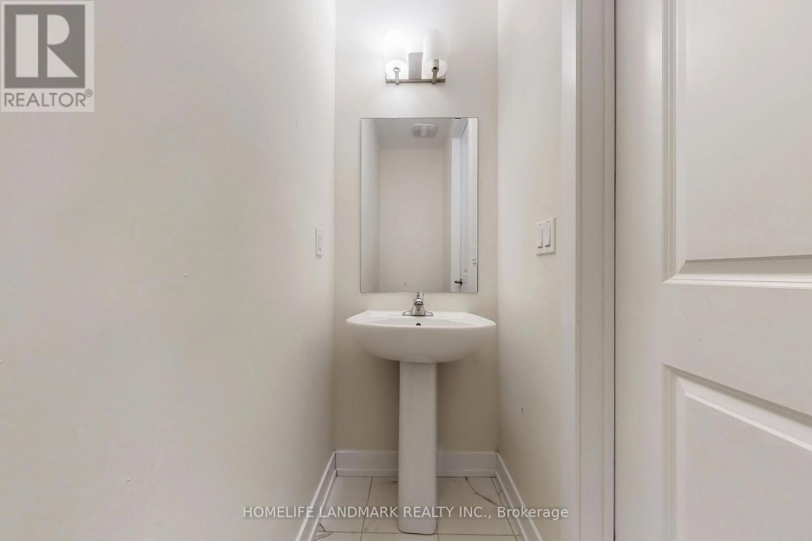 20 Credit Lane, Richmond Hill, Ontario  L4E 1G9 - Photo 13 - N12965654