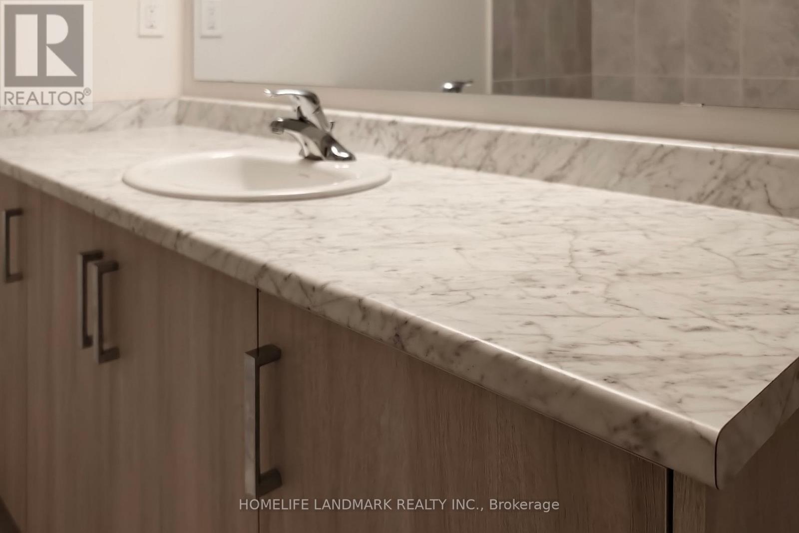 20 Credit Lane, Richmond Hill, Ontario  L4E 1G9 - Photo 39 - N12965654