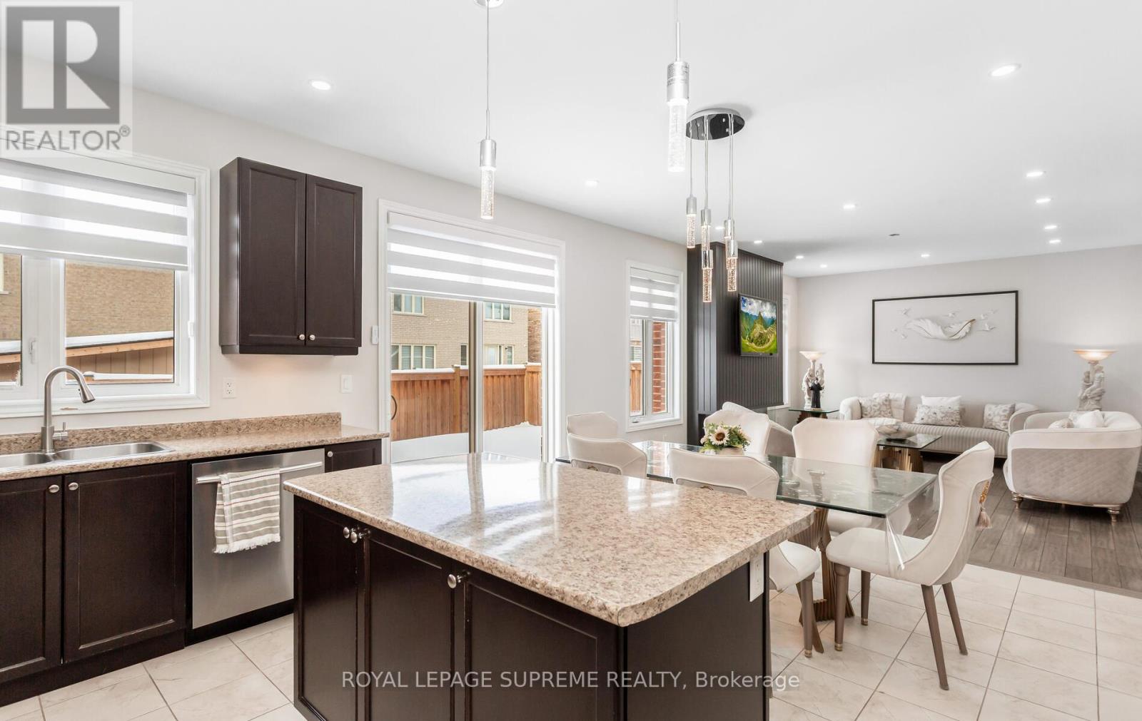 95 Selby Crescent, Bradford West Gwillimbury, Ontario  L3Z 0V3 - Photo 13 - N12965688