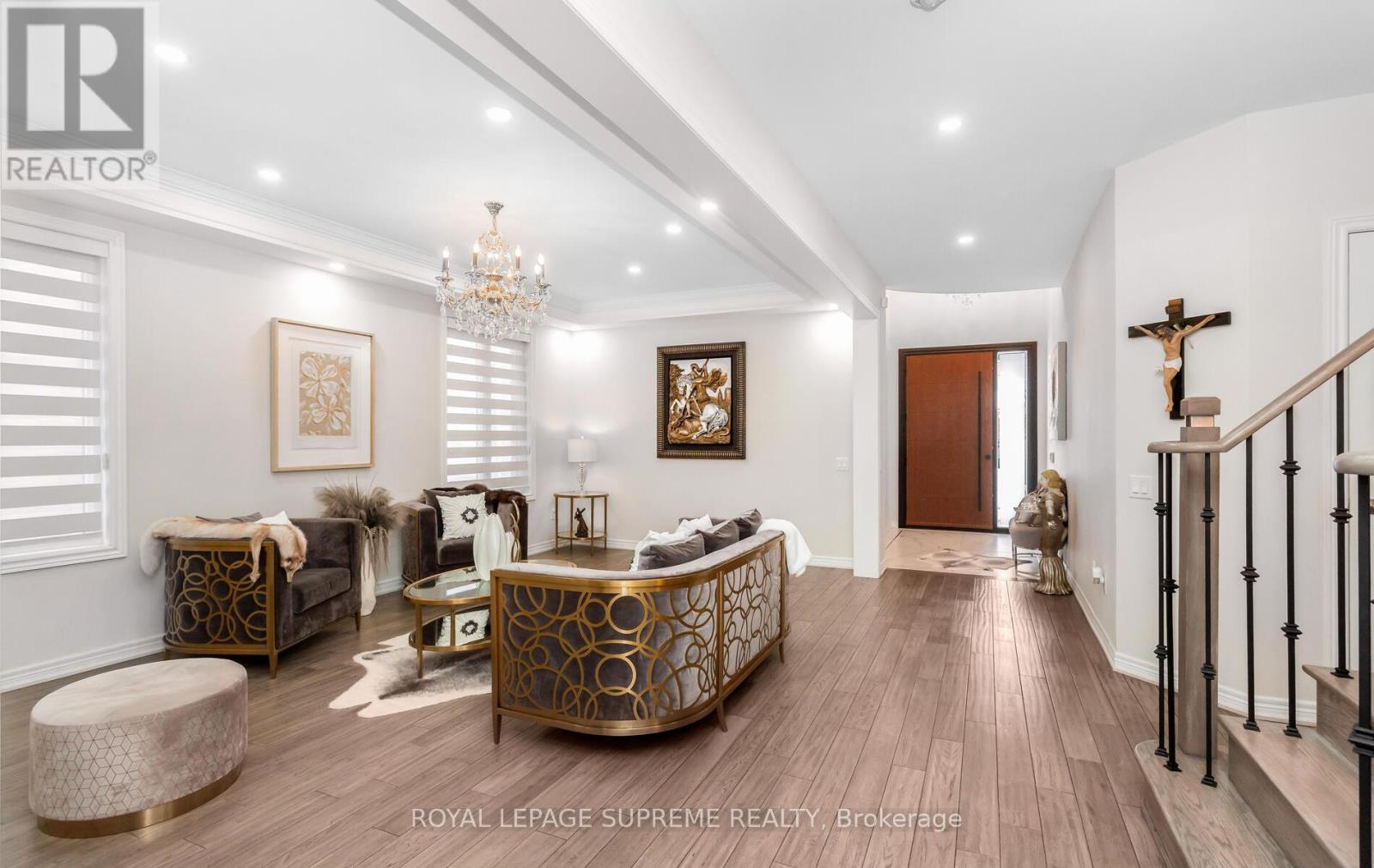 95 Selby Crescent, Bradford West Gwillimbury, Ontario  L3Z 0V3 - Photo 8 - N12965688