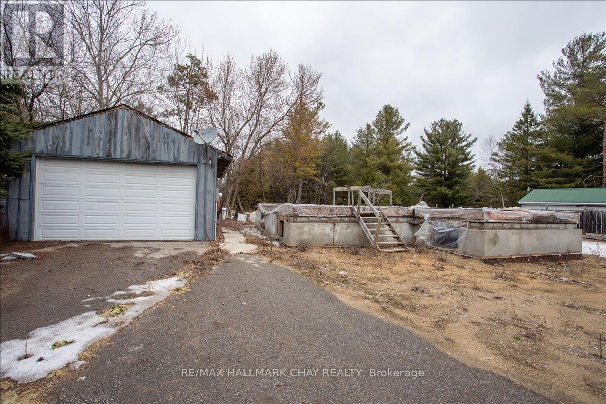 8240 Main Street, Adjala-Tosorontio, Ontario L0M 1M0 - Photo 5 - N12965728